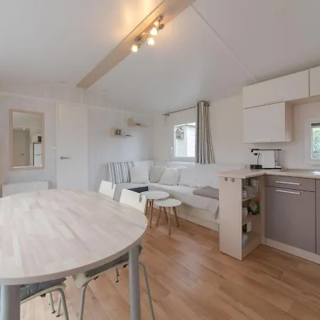 Hébergement de vacances Holiday Park Kerlinga-21 By Interhome Bredene